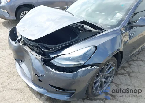 2022 Tesla Model 3 Long Range Dual Motor All-Wheel Drive z USA, uszkodzony, nr VIN 5YJ3E1EBXNF250840